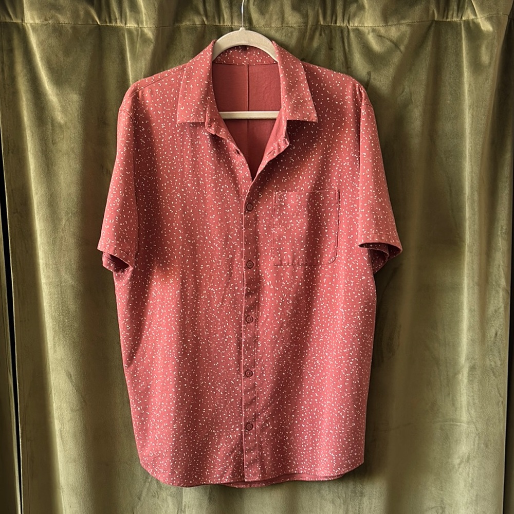 Lululemon Athletica Red Casual Button Down Shirt XL